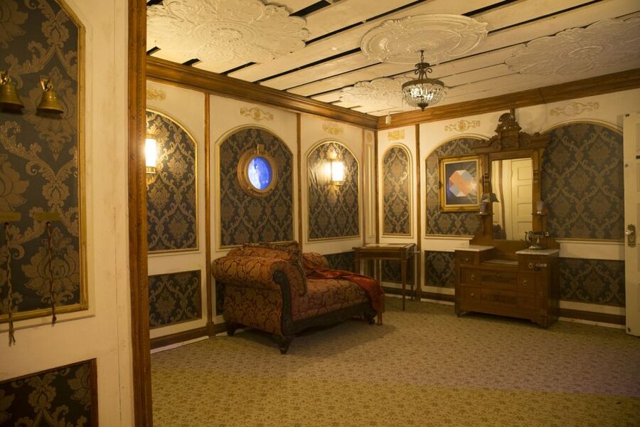 Georgetown, Washington DC: Escape Room Adventure - Practical rules for families and mixed-age groups
