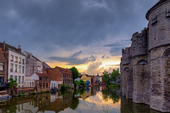 Ghent Scavenger Hunt and Highlights Self Guided Audio Tour - Handelsbeurs Gent and Saint Bavo’s Cathedral