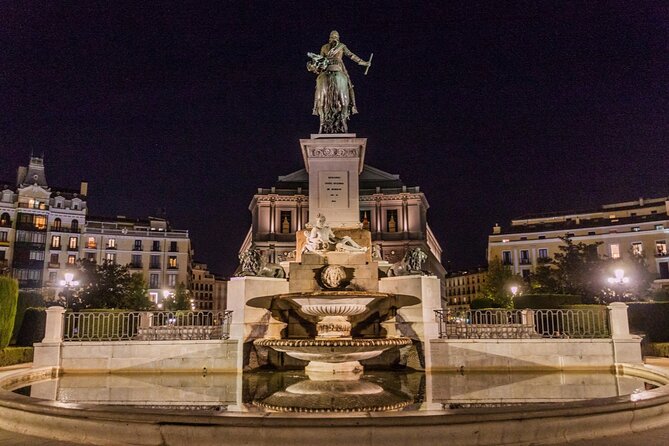 Ghosts of Madrid: Exploration Game and Tour - Puerta del Sol brings the route into the open