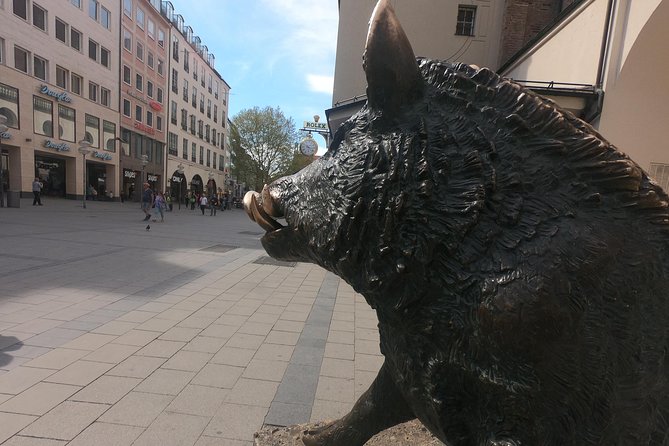 Ghosts of Munich: The Haunted Apprentice Exploration Game - Marienplatz turns the mystery into a city-center walk