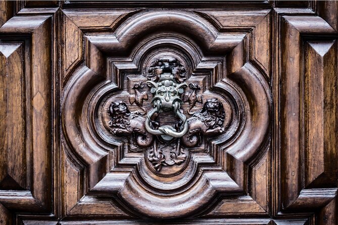 Ghosts of Turin: Hidden Spell Exploration Game - Baroque formality in Piazza San Carlo