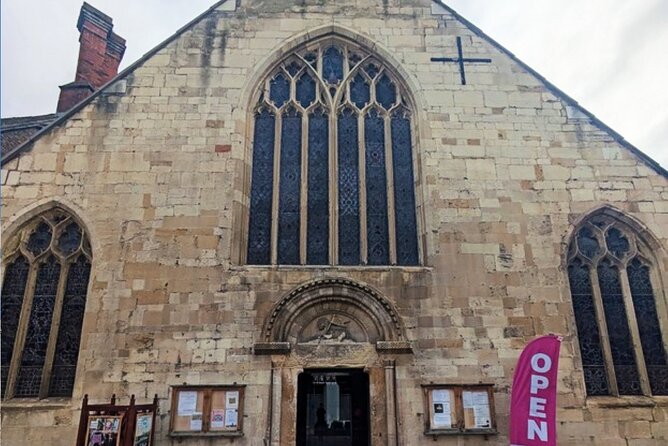 Gloucester Scavenger Hunt and Sights Self Guided Tour - A playful way to meet Gloucester