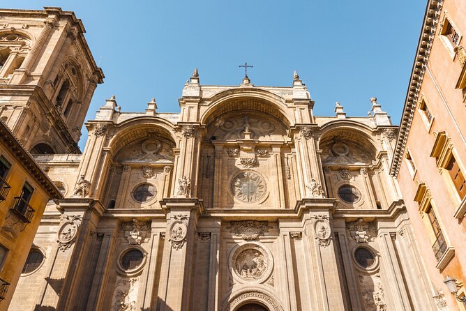 Granada Scavenger Hunt and Sights Self-Guided Tour - Corral del Carbón, a compact historical stop