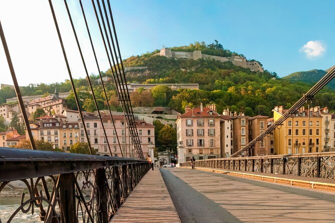 Grenoble Scavenger Hunt and Sights Self-Guided Tour - Questions, clues, and photo challenges