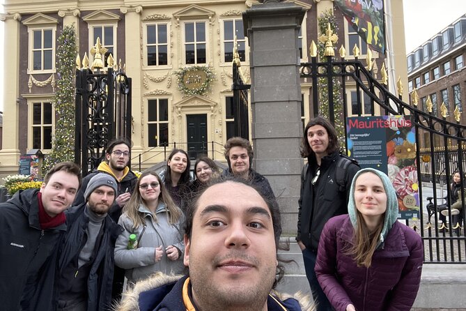 Hague: The Heart of Old Town Exploration Game and Tour - How the app and puzzles work in real use