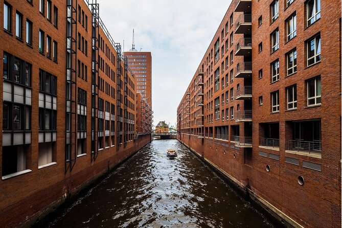 Hamburg Scavenger Hunt and Highlights Self Guided Audio Tour - Maritime stories beside the canals
