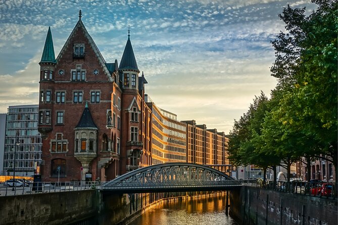 Hamburg Scavenger Hunt and Highlights Self Guided Audio Tour - Speicherstadt, Hohe Brücke, and the warehouse district