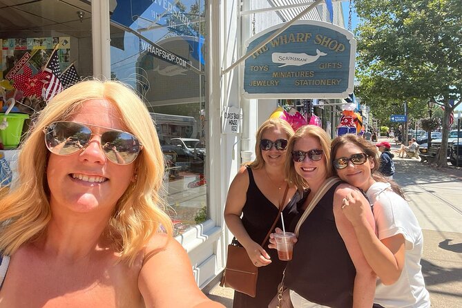 Healdsburg Hustle Scavenger Hunt - Indoor and outdoor challenges