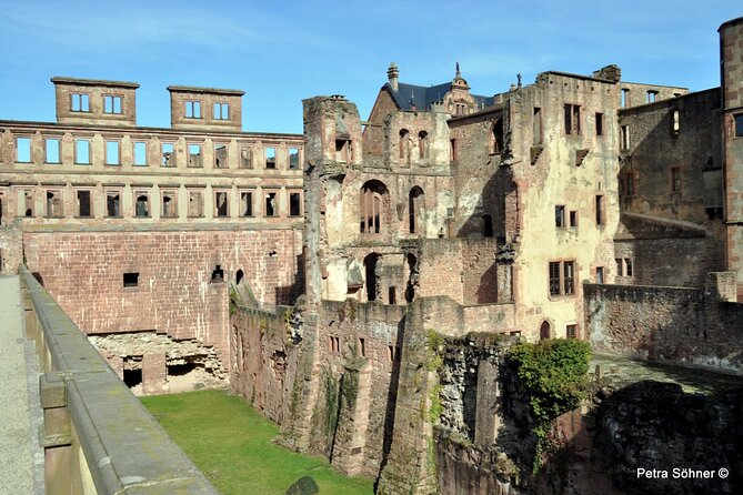 Heidelberg Scavenger Hunt and Highlights Self Guided Audio Tour - Jesuitenkirche and the value of short explanations