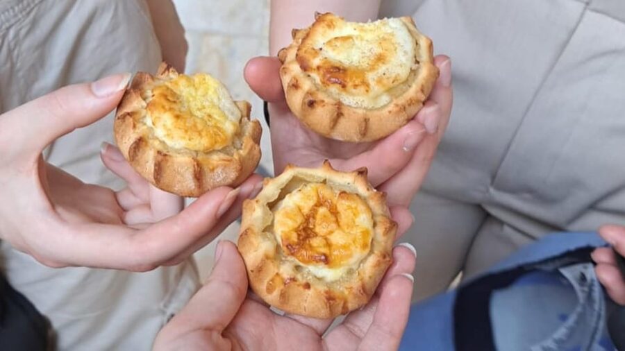 Heraklion: Family Zorba Treasure Hunt with Food Stop - From the port to Agios Titos Church