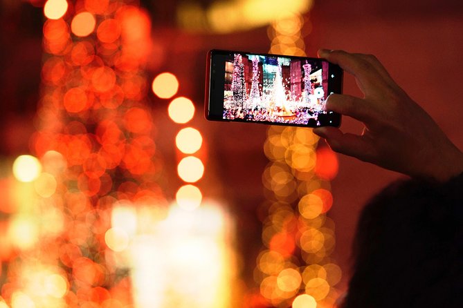 Holiday Scavenger Hunt in Gainesville by Holly Jolly Hunt - The app is the guide, not a person beside you