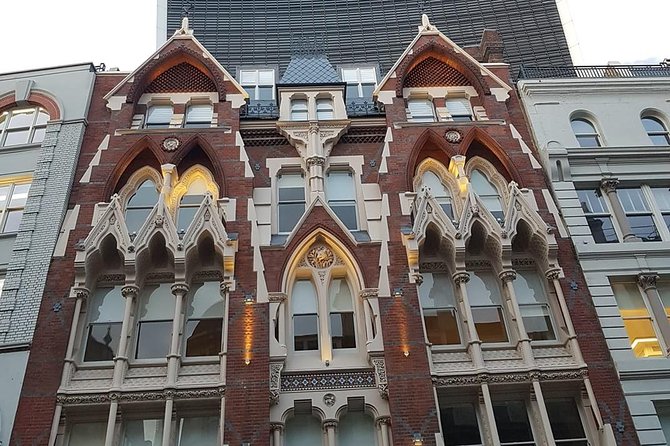 Immersive Treasure Hunt Adventure - City of London's Secrets - The first pub break and a curious old inn