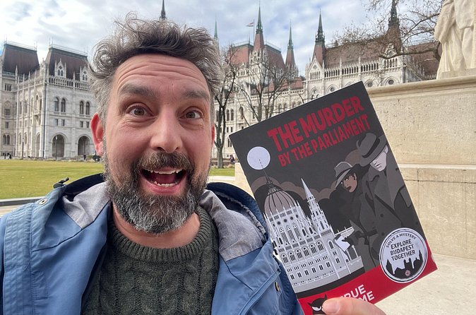 Interactive Mystery Hunt by The Parliament in Budapest - Timing, walking, and group pace
