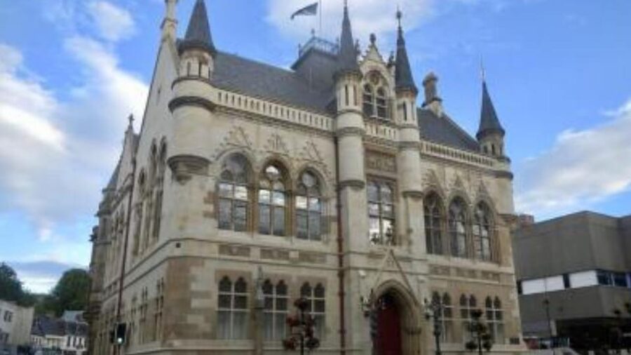 Inverness: City Walking Tour & Exploration Game - Highland games as a group challenge