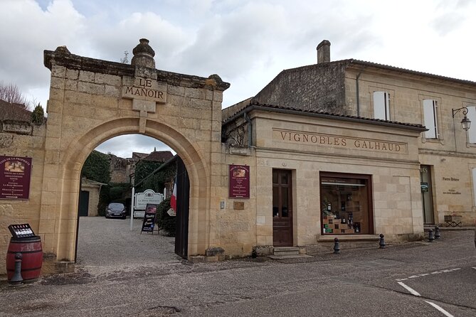 Isaac Newton’s Trail: Puzzle Quest in Saint-Émilion - Timing, breaks, and practical planning