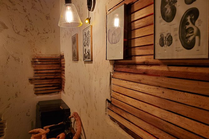 Jack the Ripper Escape Room Game for Private Group - Entering Victorian London at Escape Room Palm Springs