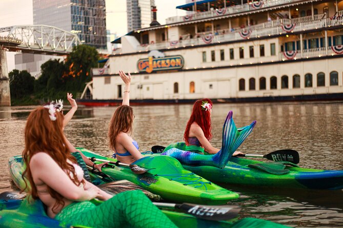 Kayak Scavenger Hunt in Downtown Nashville - A guided activity, not a self-guided rental