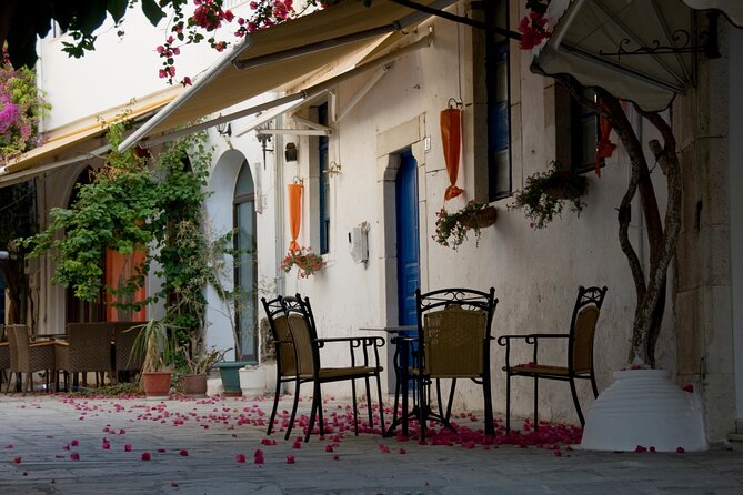 Kos Scavenger Hunt and Highlights Self Guided Audio Tour - Eleftherias Square and the everyday center of Kos