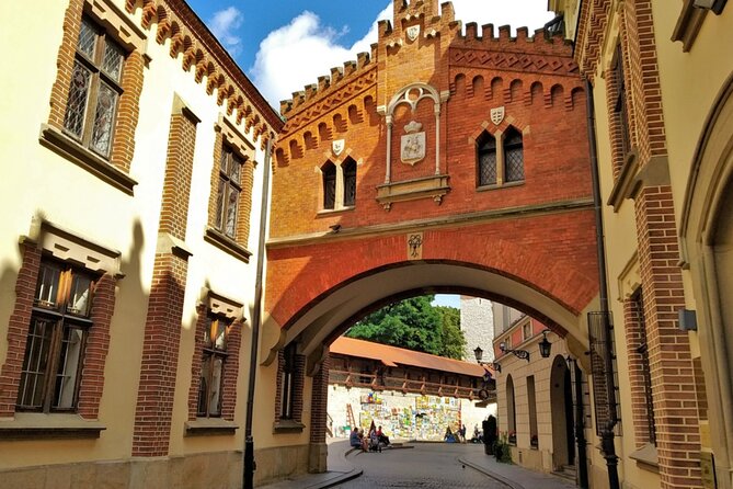 Krakow Old Town Mysteries: Exploration Game and Tour - Key points at a glance