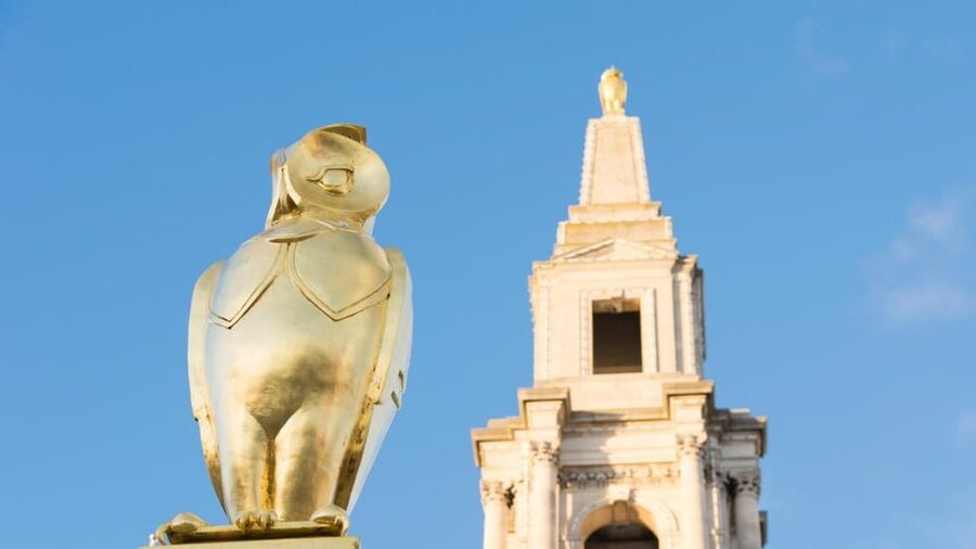 Leeds: City Walking Tour & Exploration Game - A flexible route, but not a careless one