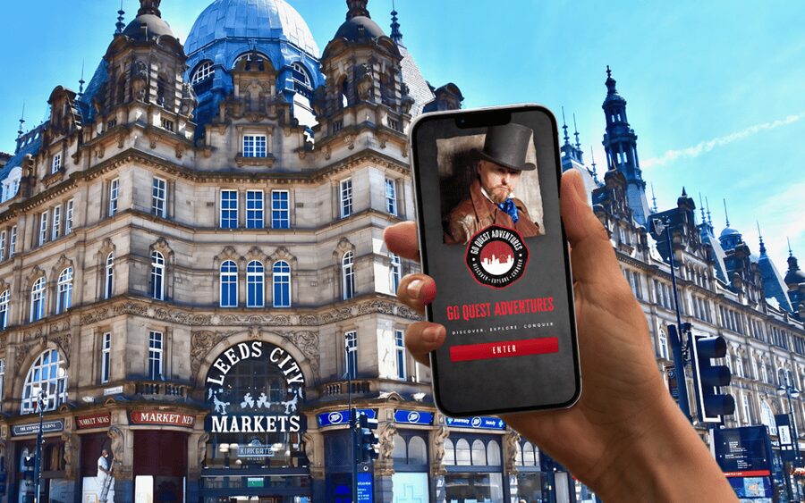 Leeds: City Walking Tour & Exploration Game - From city streets to shopping arcades