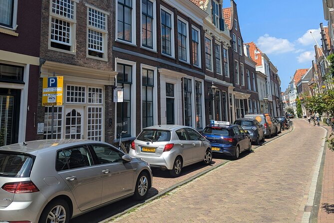 Leiden Rembrandt Quest Through His Life: Exploration Game - Hooglandse Kerkgracht slows the pace