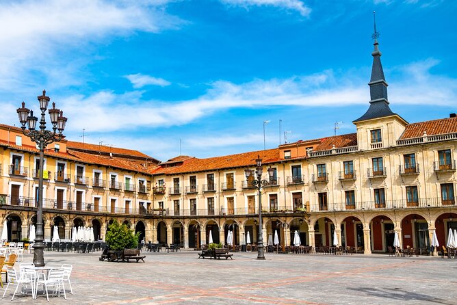 León Scavenger Hunt and Sights Self-Guided Tour - How the Flexible Timing Works