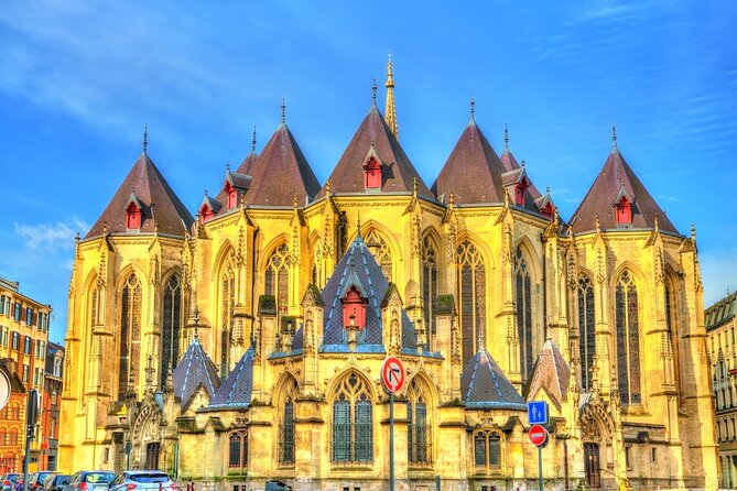Lille Scavenger Hunt and Highlights Self Guided Audio Tour - Saint Maurice Church and the Chamber of Commerce