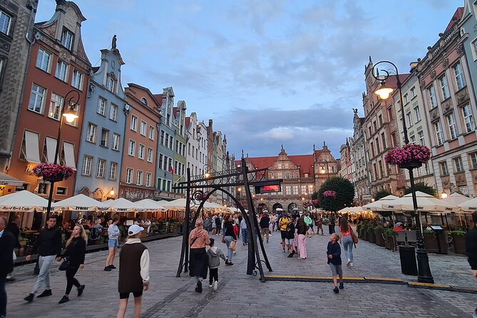 Lions & Unicorns of Gdańsk: Self-Guided Fantasy Puzzle Walk - Uphagen’s House and the Great Armory