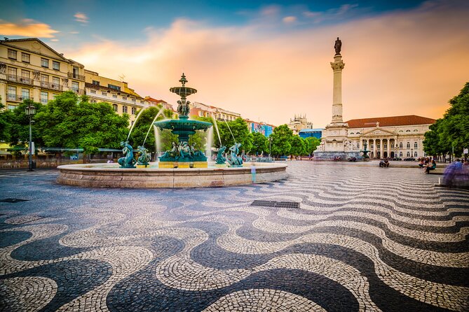 Lisbon Highlights Self guided scavenger hunt and Walking Tour - Praça do Comércio and Lisbon’s grand open space