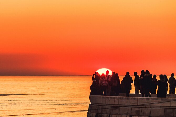 Lisbon Highlights Self guided scavenger hunt and Walking Tour - Martim Moniz and the route toward Graça