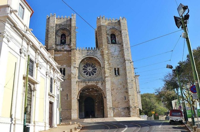 Lisbon Old Town: Exploration Game and Tour - What $7.25 really buys you