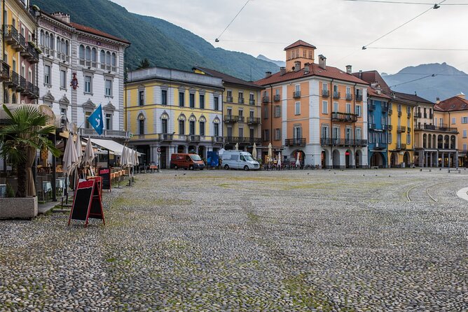 Locarno Scavenger Hunt and Sights Self-Guided Tour - Piazza Grande and the first set of clues