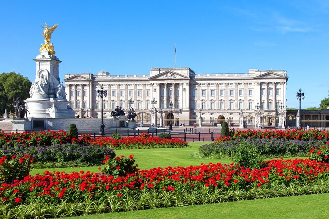 London’s Crown Secret: Self-Guided Royal Puzzle Quest - Churchill, cavalry, and Whitehall