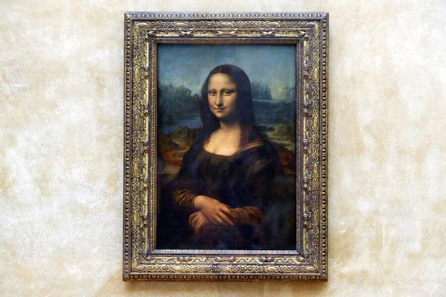 Louvre Guided Treasure Hunt for Families and Kids - The Mona Lisa, crowds, and realistic expectations