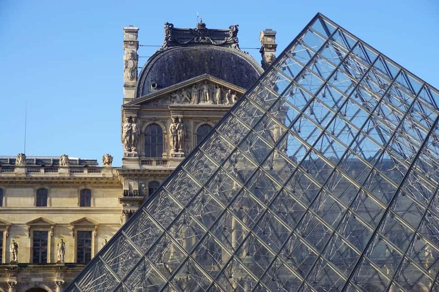 Louvre Guided Treasure Hunt for Families and Kids - What $743 means for a family of four