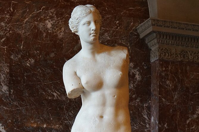 Louvre Museum - Private Family Tour with Da Vinci Treasure Hunt - Timing, crowds, and physical effort