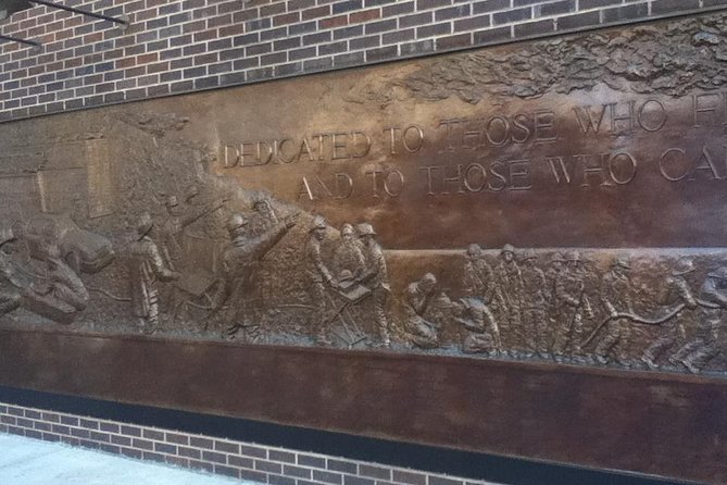 Lower Manhattan Self-Guided Walking Tour and Scavenger Hunt - A three-hour introduction to New York’s oldest core