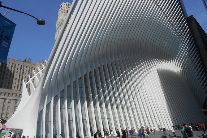 Lower Manhattan Self-Guided Walking Tour and Scavenger Hunt - Bowling Green and the Battery: where the hunt begins