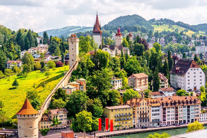 Lucerne Scavenger Hunt and Highlights Self Guided Audio Tour - The Lion Monument and St. Leodegar