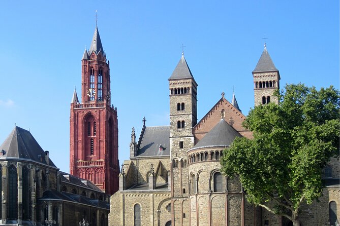 Maastricht Scavenger Hunt and Highlights Self Guided Audio Tour - Basilica of Saint Servatius and the city’s religious center