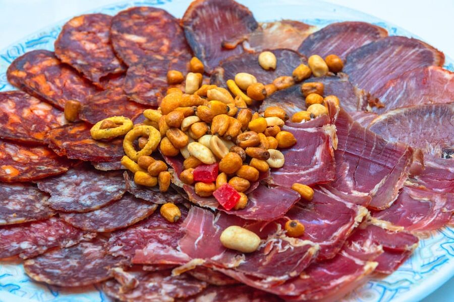 Madrid: Murder Mystery Dinner Experience - What happens once the dinner begins