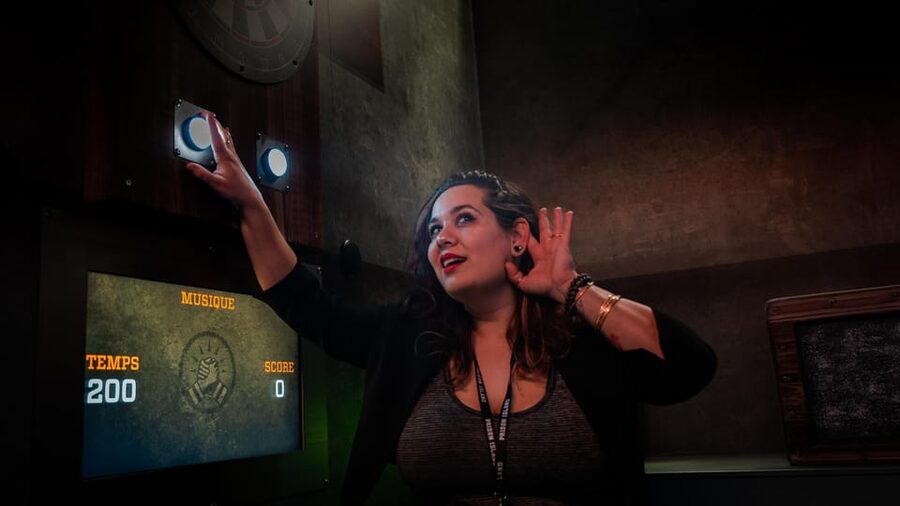 Madrid: Prison Island Giant Indoor Escape Game Entry Ticket - How the two-hour session works
