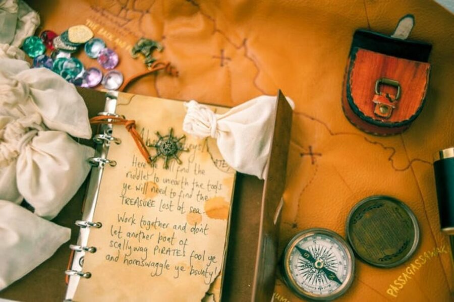 Maine: Belfast Family Treasure Hunt - Who will enjoy the Back and Forth most