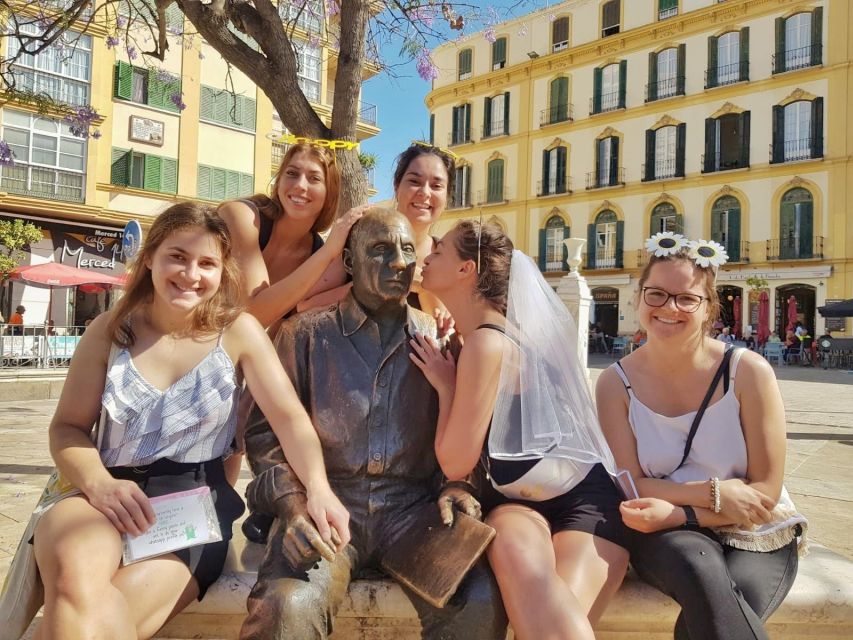 Malaga: Bachelorette Party Treasure Hunt - How the Malaga treasure hunt works