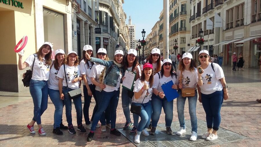 Malaga: Bachelorette Party Treasure Hunt - Paseo del Parque, the Alcazaba, and the Roman Theater