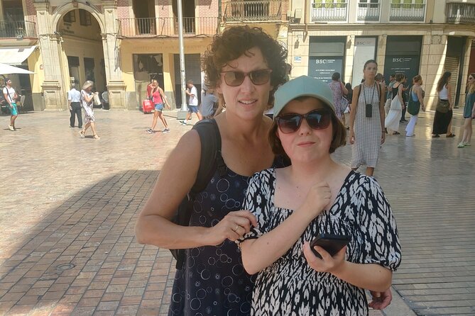 Malaga Scavenger Hunt and Sights Self-Guided Tour - Price, timing, and practical value