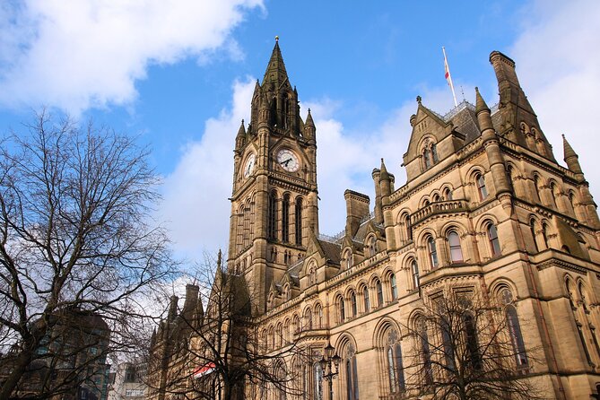Manchester Scavenger Hunt and Highlights Self-Guided Tour - Solving the clues instead of just reading the city