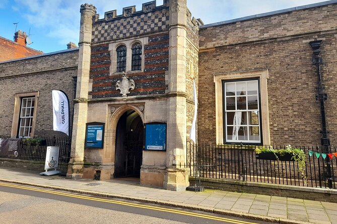 Medieval Mayhem in Bury St Edmunds Exploration Game and Tour - Who Will Enjoy Medieval Mayhem Most?