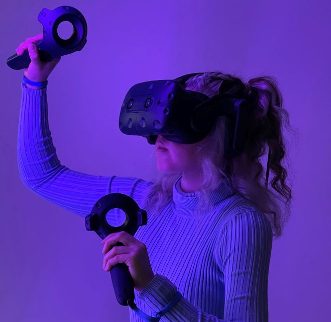 Melbourne: Virtual Reality Games OR Escape Room Experience - Training makes this friendly for first-time players